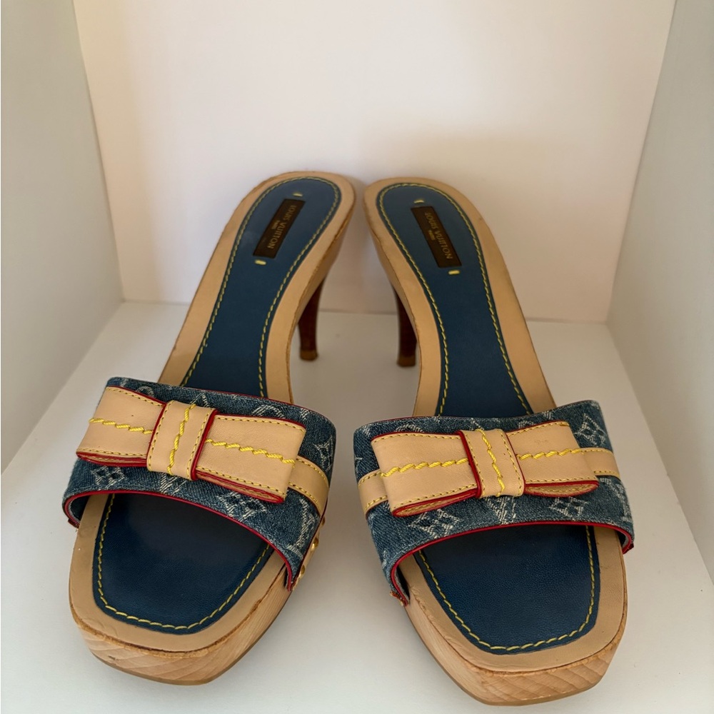 Louis Vuitton denim monogram heels with tan leather bow & trim